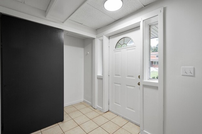 Photo - 230-228 Universal Rd Unit 228 Universal Road