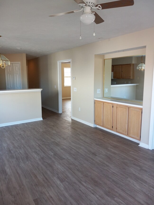 Photo - 589 Blue River Ct