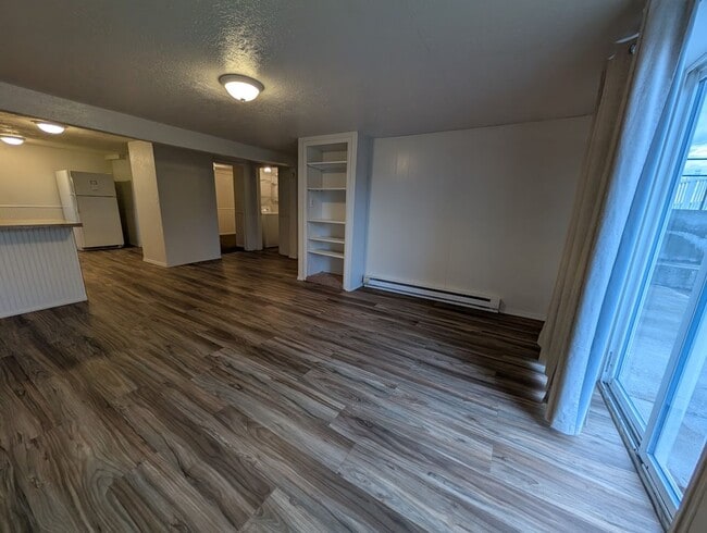 Building Photo - Whitman Duplex Unit WDB