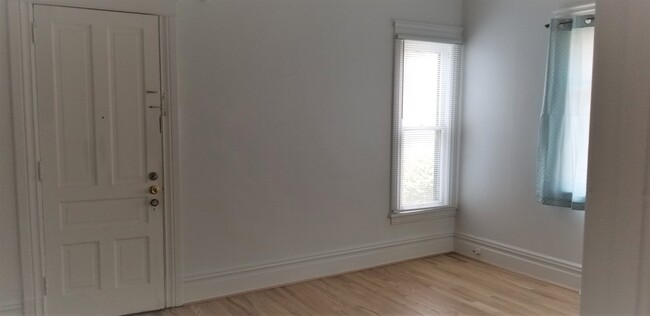 Photo - 1125 S Westnedge Ave Apartments Unit 2