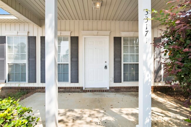 Photo - 33171 Stables Dr