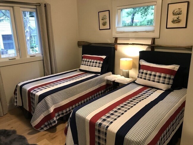 Photo - 88 Little Neck Rd