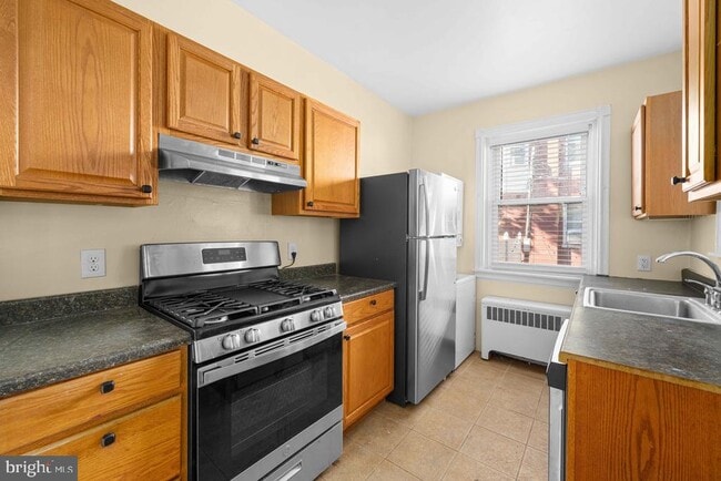 Photo - 602 W 20th St