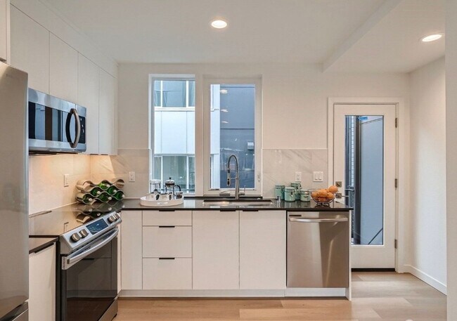 Photo - 7512 43rd Ave S