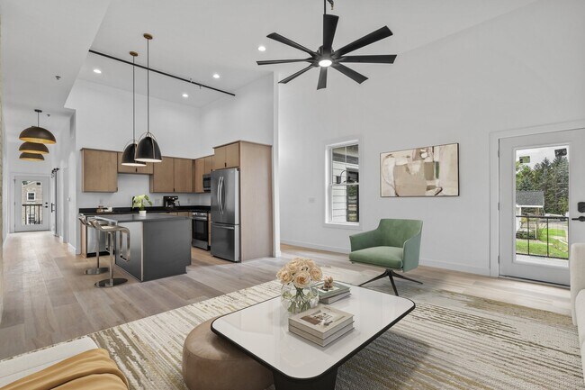 308 Oak St Unit 202