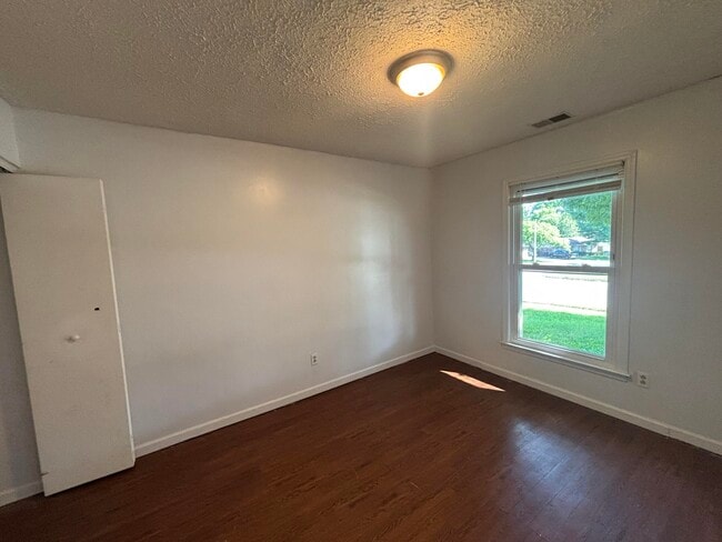 Photo - 3365 Hartston Dr