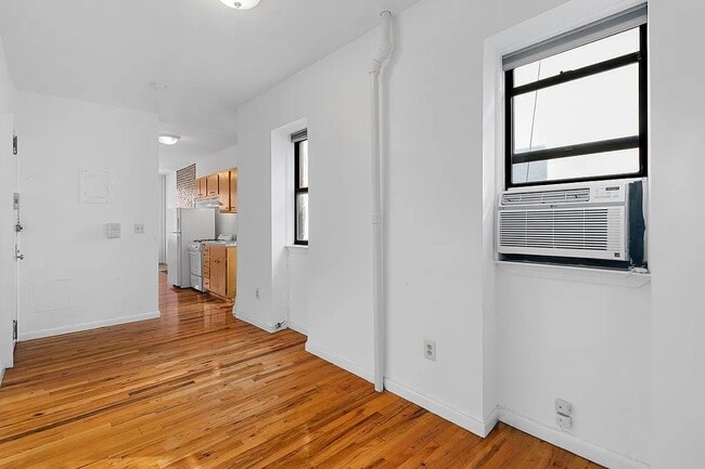 Photo - 242 Mulberry St Unit 9