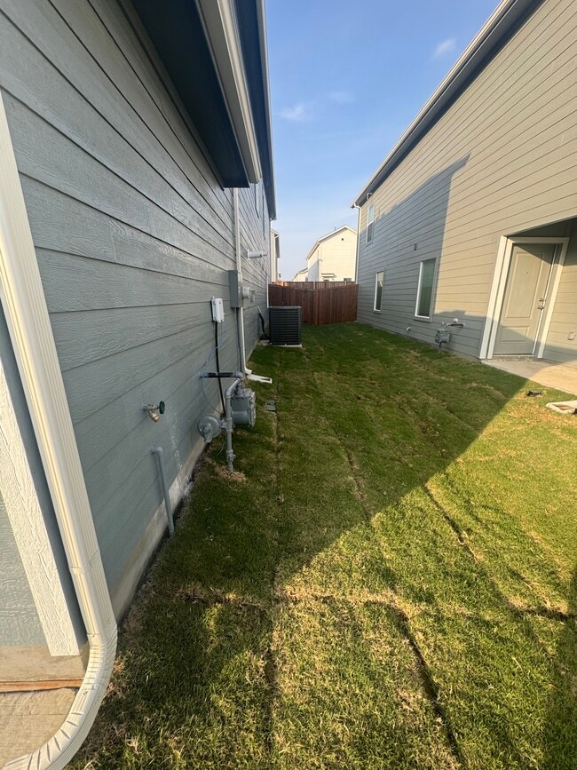 Right side of House - 12169 Steeplechase Dr