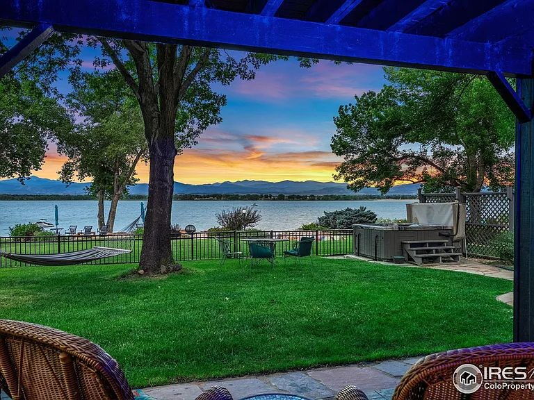 "Spacious 4-Bedroom Waterfront Haven with ... - "Spacious 4-Bedroom Waterfront Haven with ... Apartment