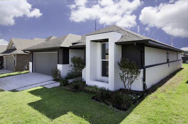 Photo - Stylish, Modern, Nearly New | 4-Bed | 2-Ba...
