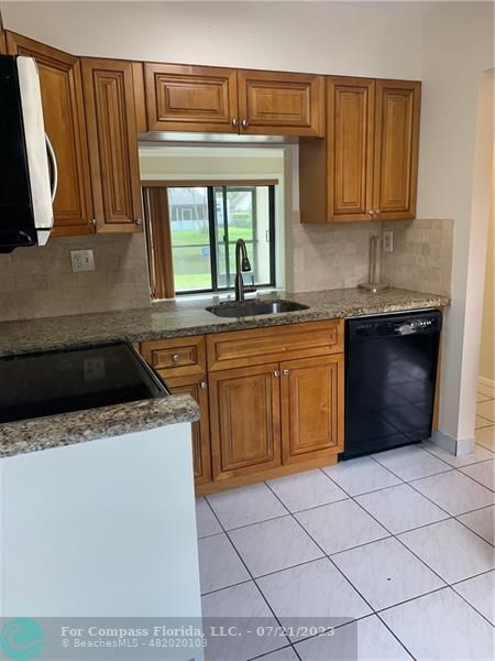 Photo - 713 Gardens Dr