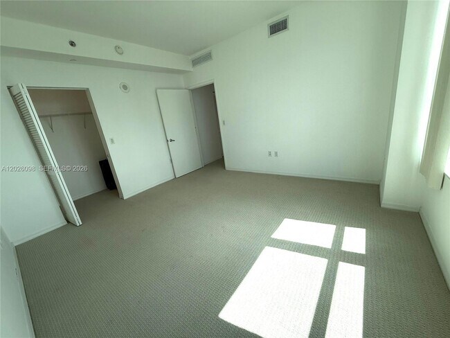 Photo - 951 Brickell Ave Unit 3703