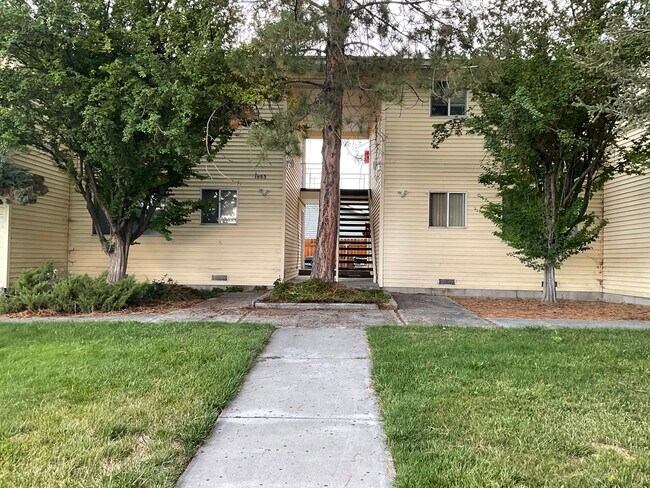 Front - 1865 Griswold Dr Unit #3