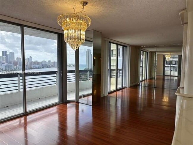 Photo - 19101 NE 36th Pl Unit 19101 NE 36th Ct # 2008