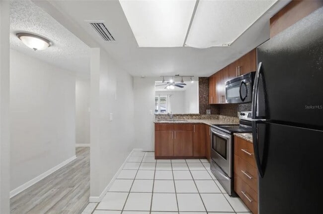 Photo - 6336 Newtown Cir Unit 36C1