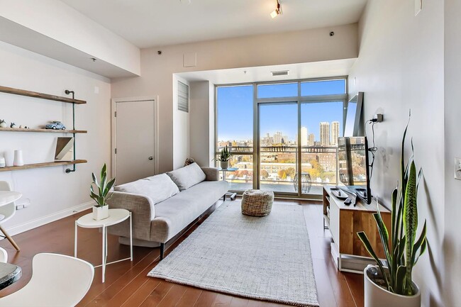 Photo - 230 W Division St Unit 1307