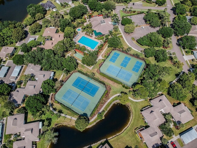 Photo - 1011 S Pointe Alexis Dr