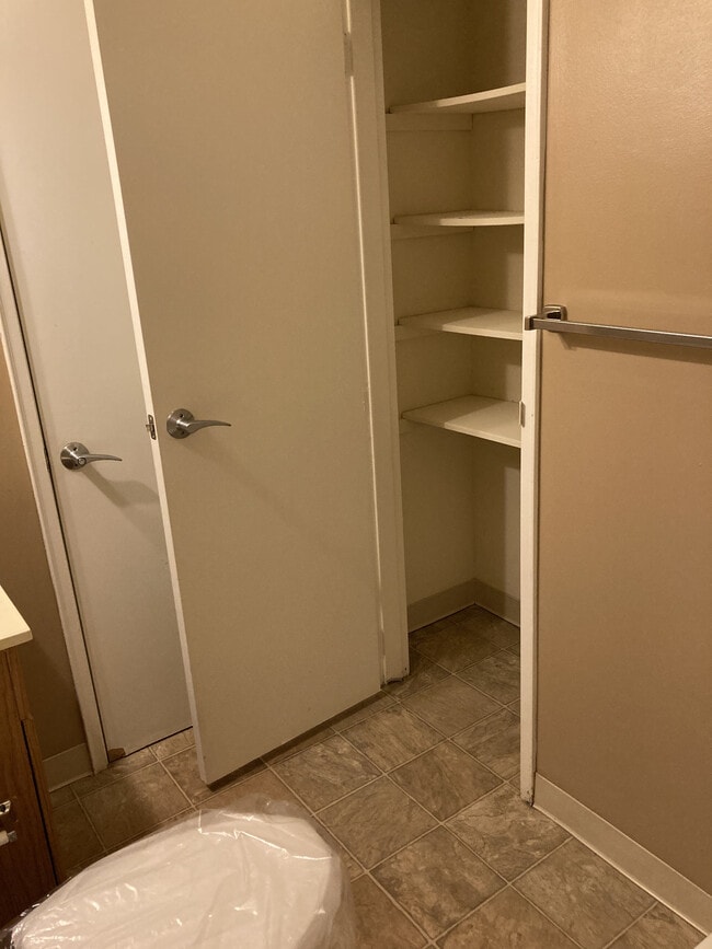 Hollybush Gardens Apartments For Rent in Glassboro, NJ