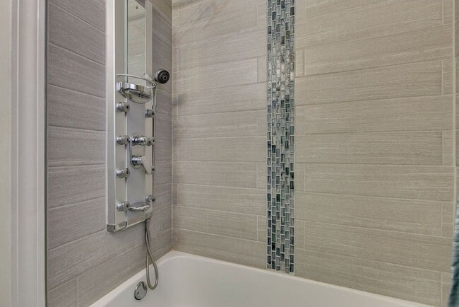 Photo - 717 Culbertson Dr