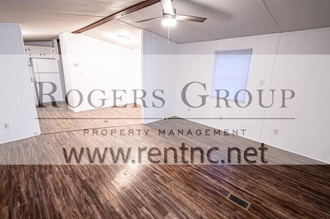 Photo - 7504 Sam Young Rd