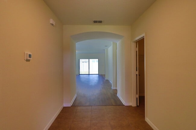 Photo - Easy Living 3/2/2