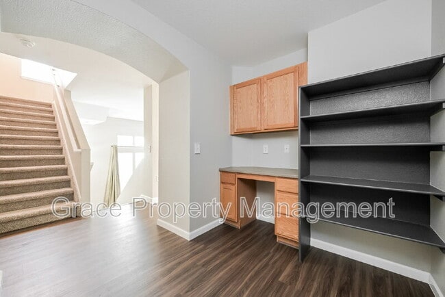 Photo - 1495 Red Cliff Way