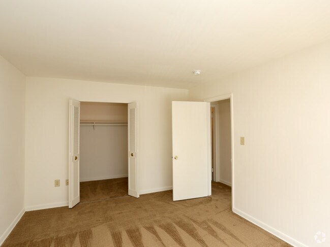 2BR, 1BA