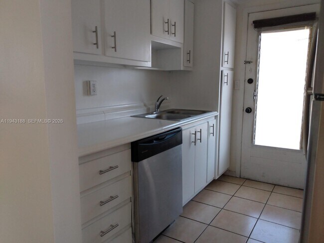 Photo - 12665 NE 16th Ave Unit 18