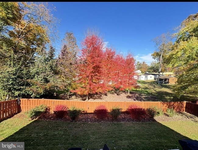 Photo - 8802 Copper Leaf Way