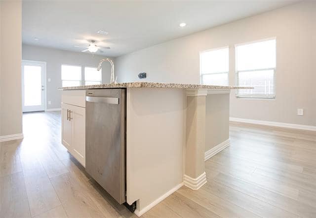 Photo - 1069 Lakehaven Trl