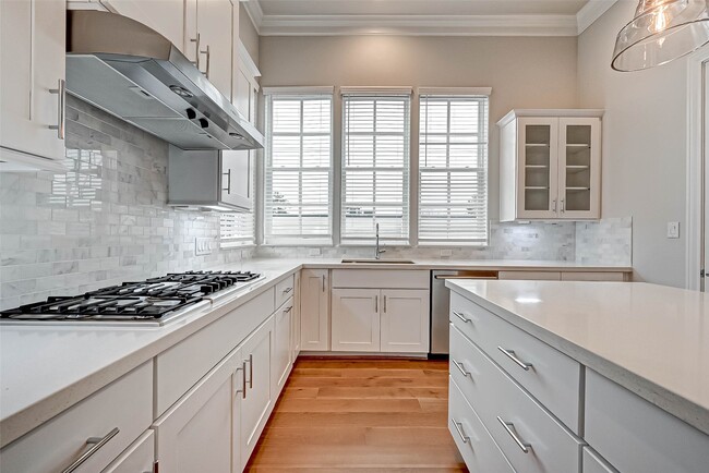 Photo - 2234 Lou Ellen Ln