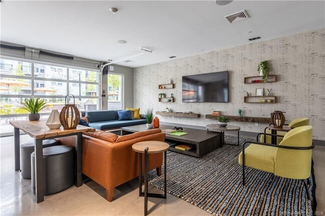 Photo - 300 Glover Ave Unit B420