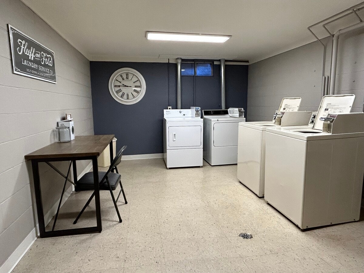 Photo - 2125 Camelot Court