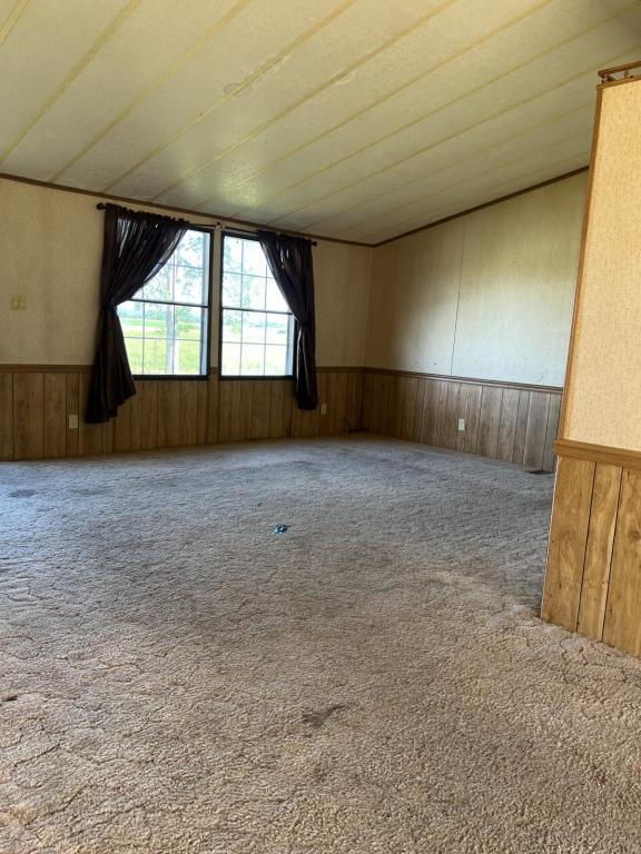 Photo - 470 Rentzel Rd