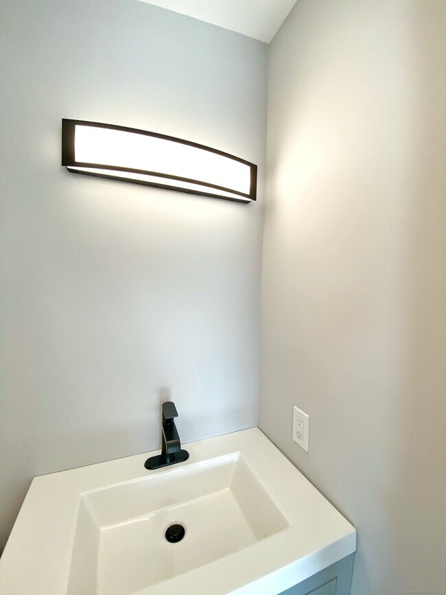 Photo - 7 Wall Street Unit 1