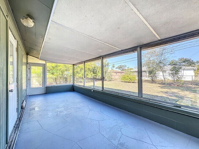 Photo - 9893 47th Ave N