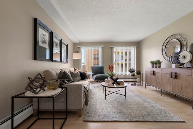 Photo - Second Street Station