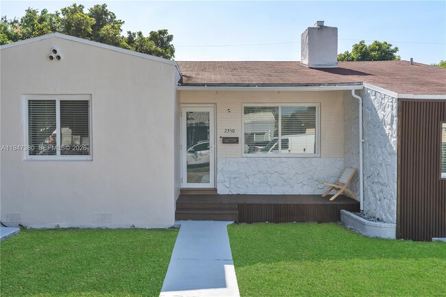 Photo - 2350 SW 26th St