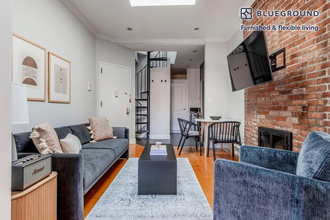 Photo - 95 Perry St Unit FL5-ID1396