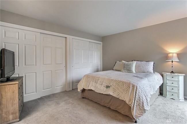 Photo - 310 39th Ave Ct NW