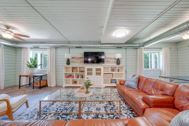 Photo - 27W172 Galusha Ave Unidad ID1306620P