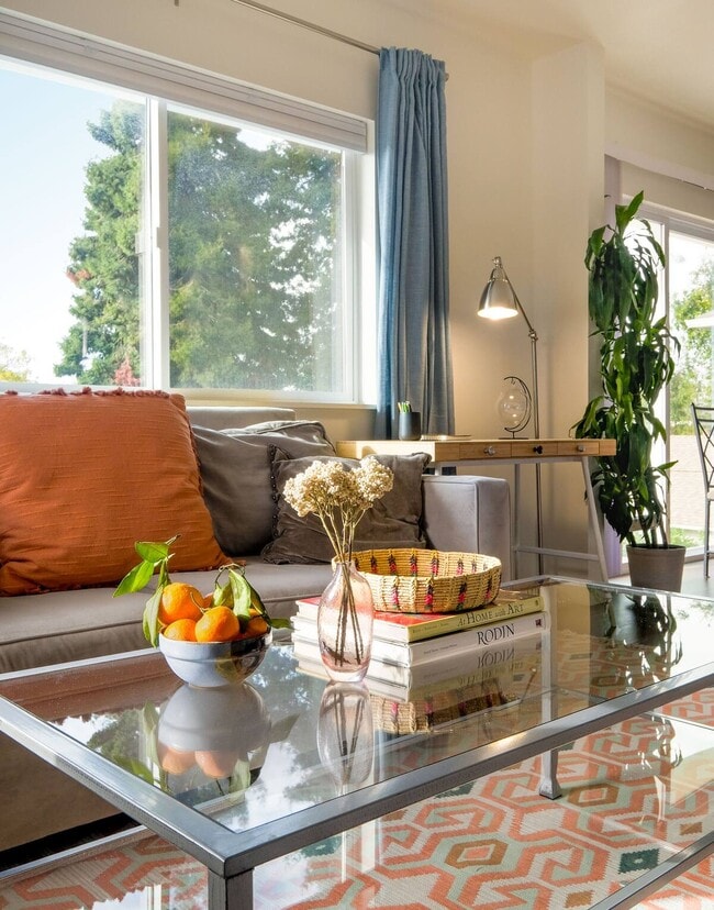 Photo - 2816 Martin Luther King Jr Way