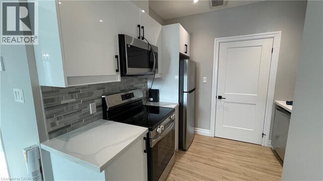 Photo - 69 E Main St Unité 102