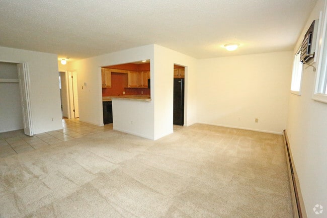 1 BR, 1 BA - 850 SF