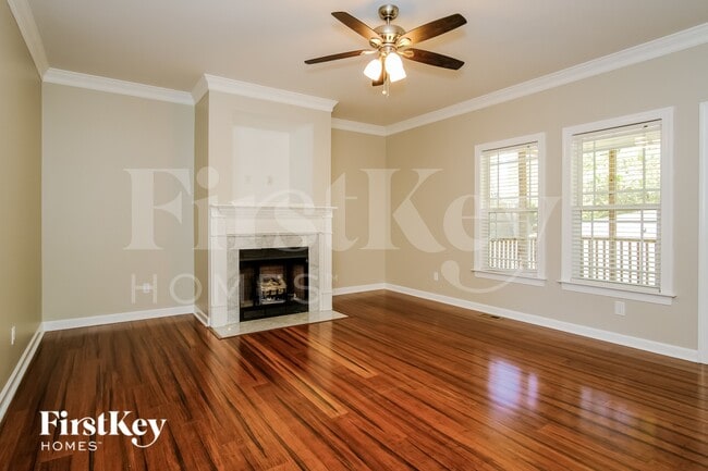 Photo - 625 Moultonboro Ave