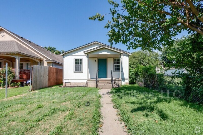 Building Photo - 609 N Bickford Ave Rental