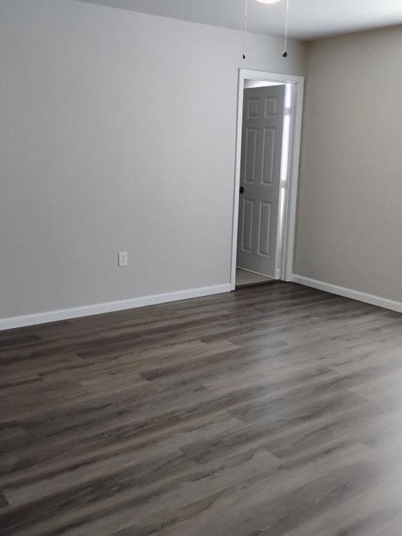 Photo - 208 Hoover Ln