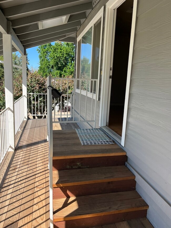 Building Photo - 10099 Elk Grove Florin Rd