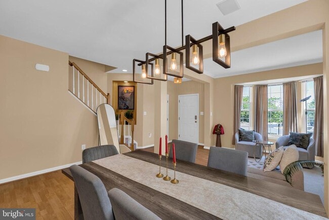 Photo - 6802 Dewars Way