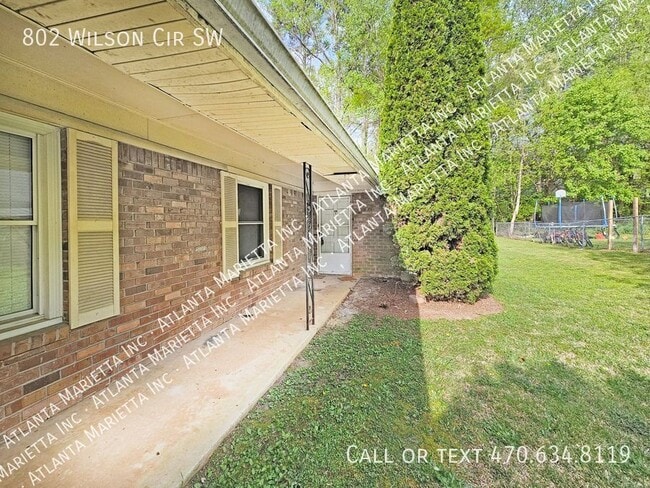 Photo - 802 Wilson Cir SW